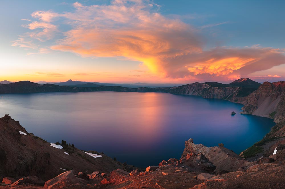 Oregon's Cascades &amp; Crater Lake Bike Tour - Sunset over lake