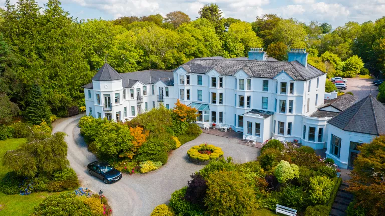 Exterior view of the Seaview House Hotel