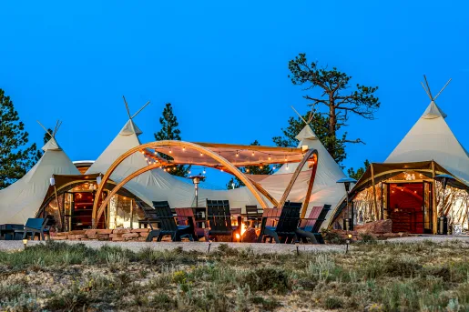 Exterior view of Under Canvas Bryce Canyon 