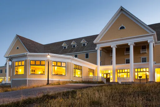 Exterior view of Lake Yellowstone Hotel