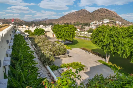 hotel gardens