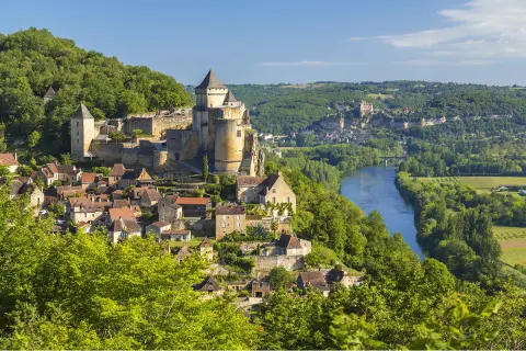Chateau de Castelnaud on the Bordeaux & Dordogne Bike Tour